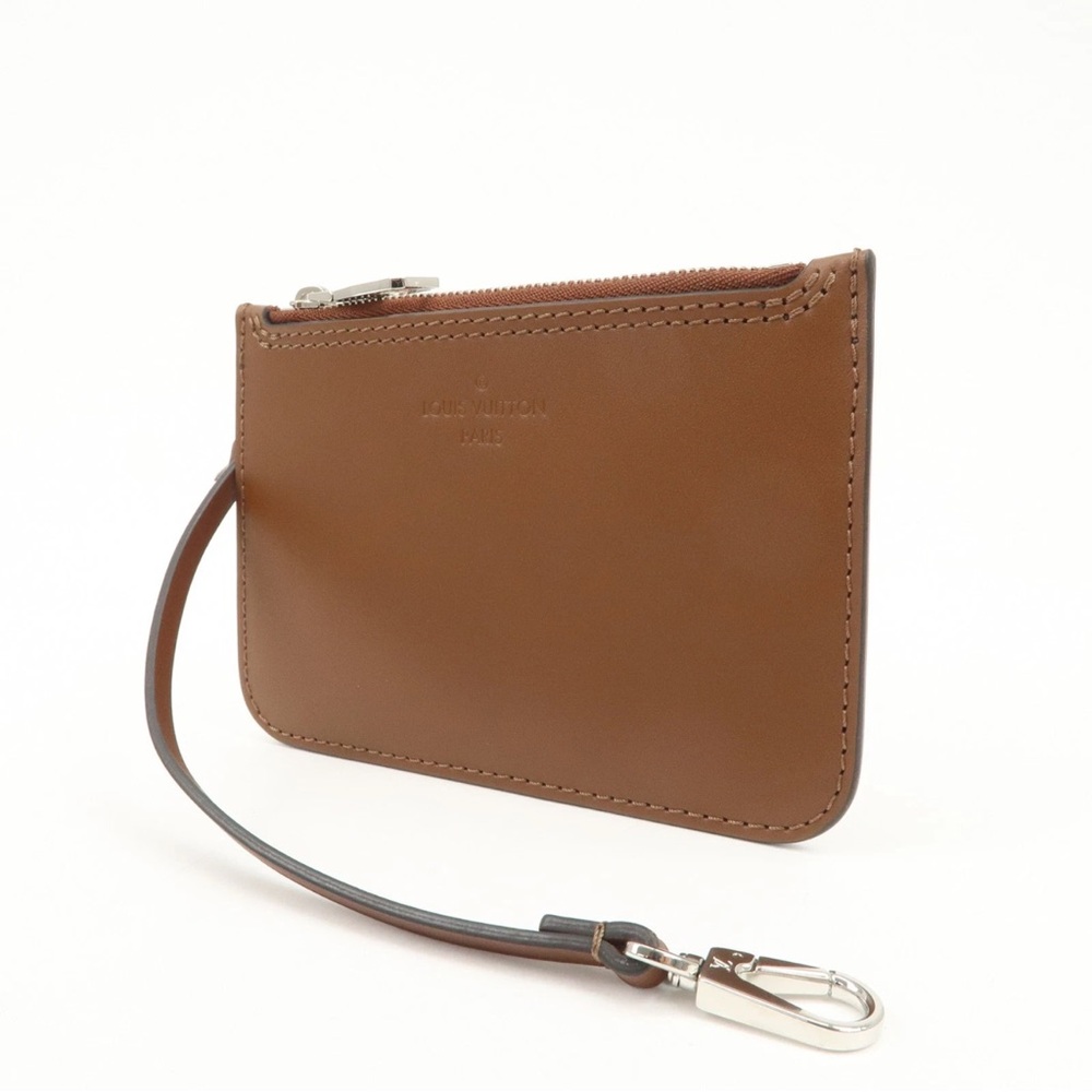 NWT 100% Authentic Louis Vuitton Neverfull Leather Pouch Mahina Hina PM